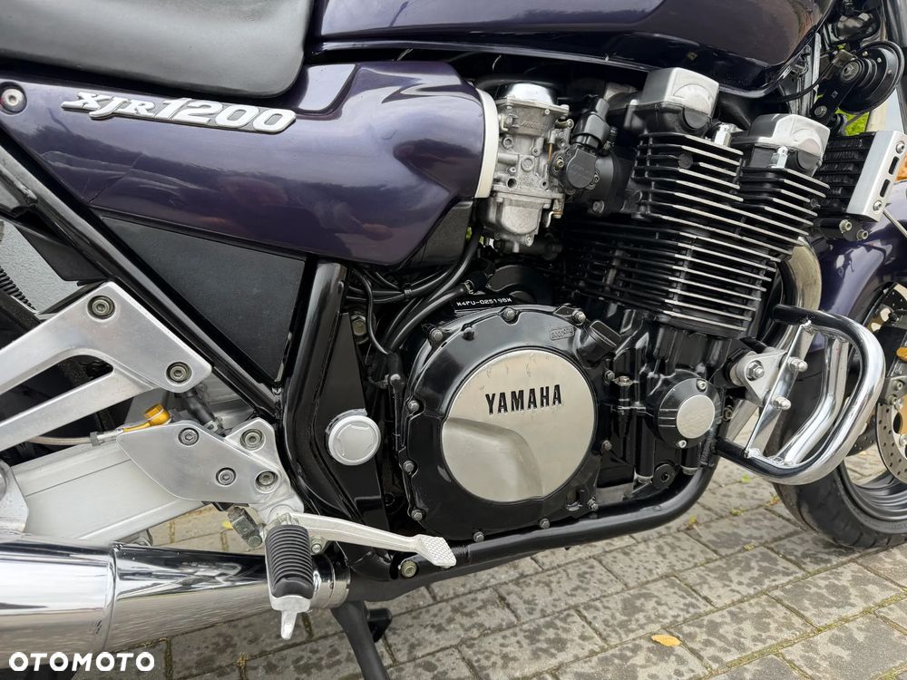 Yamaha XJR - 20