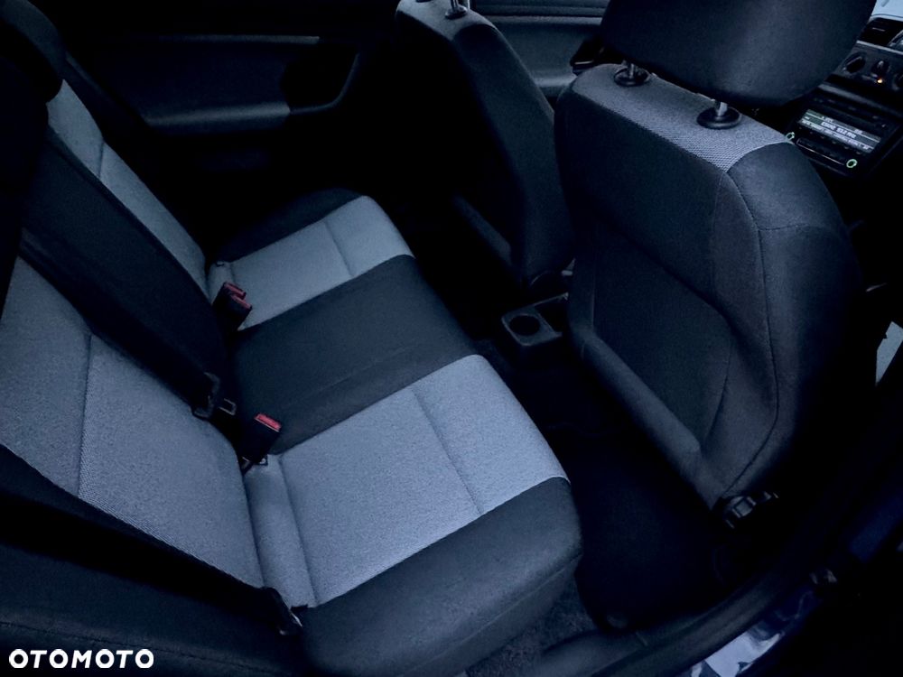 Skoda Fabia 1.2 HTP FAMILY - 11