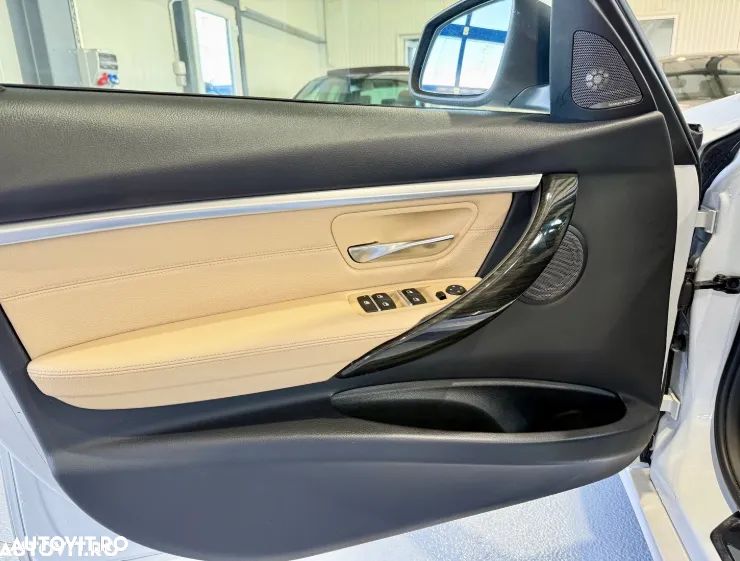 BMW Seria 3 318i Aut. Luxury Line - 13
