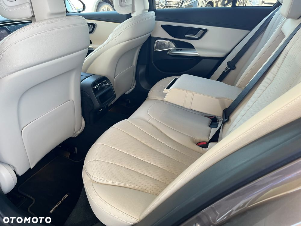 Mercedes-Benz Klasa E 220 d mHEV 4-Matic AMG 9G-Tronic - 13