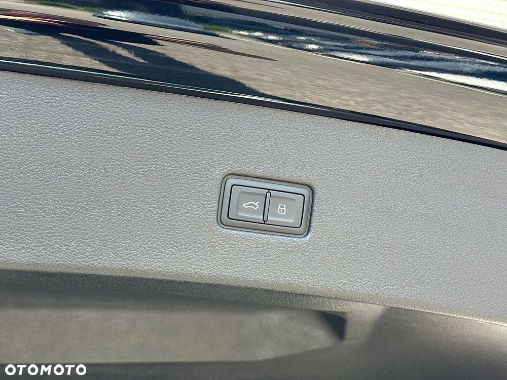 Audi SQ8 - 11