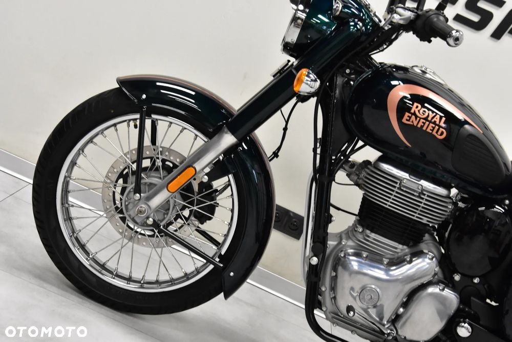 Royal Enfield Classic - 24
