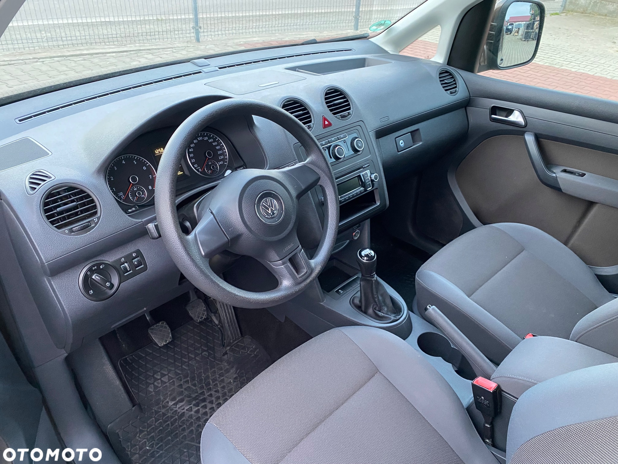 Volkswagen Caddy - 9
