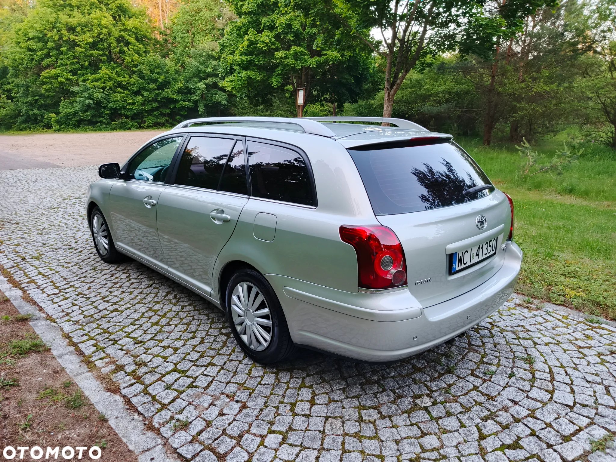 Toyota Avensis 2.0 D-4D Sol - 26