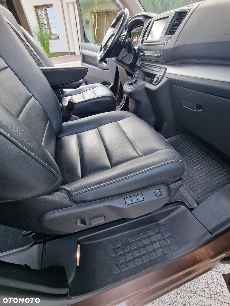 Peugeot Traveller 2.0 BlueHDi Long Business - 22