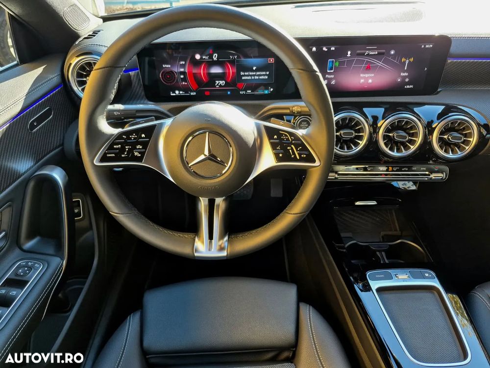 Mercedes-Benz CLA - 10