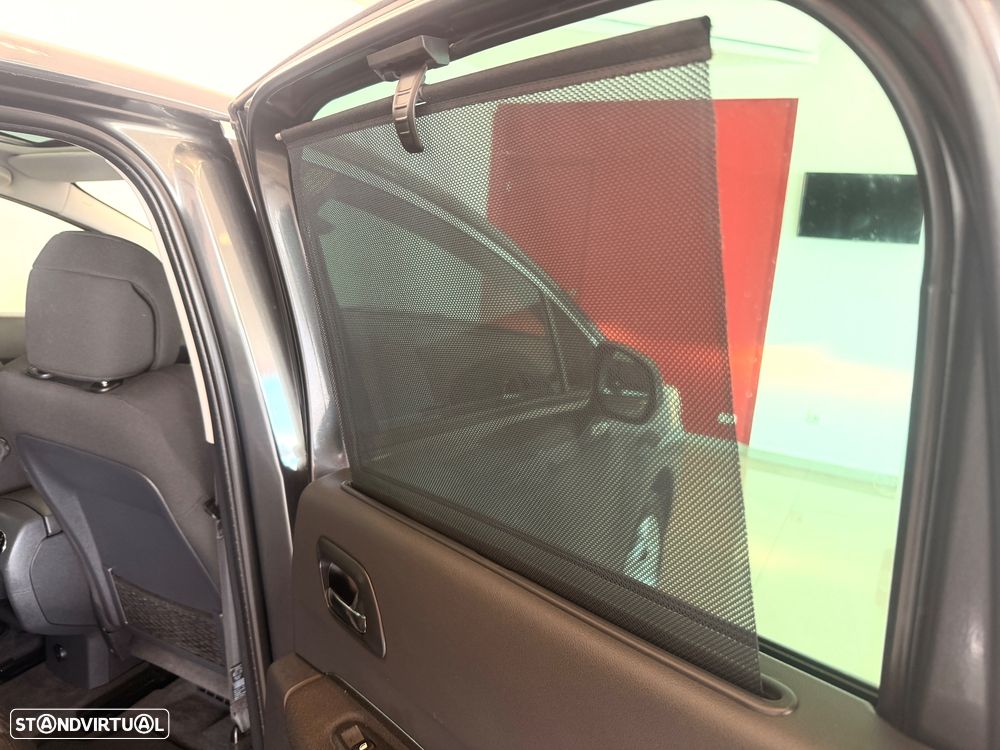 Peugeot 3008 1.6 HDi Executive - 13