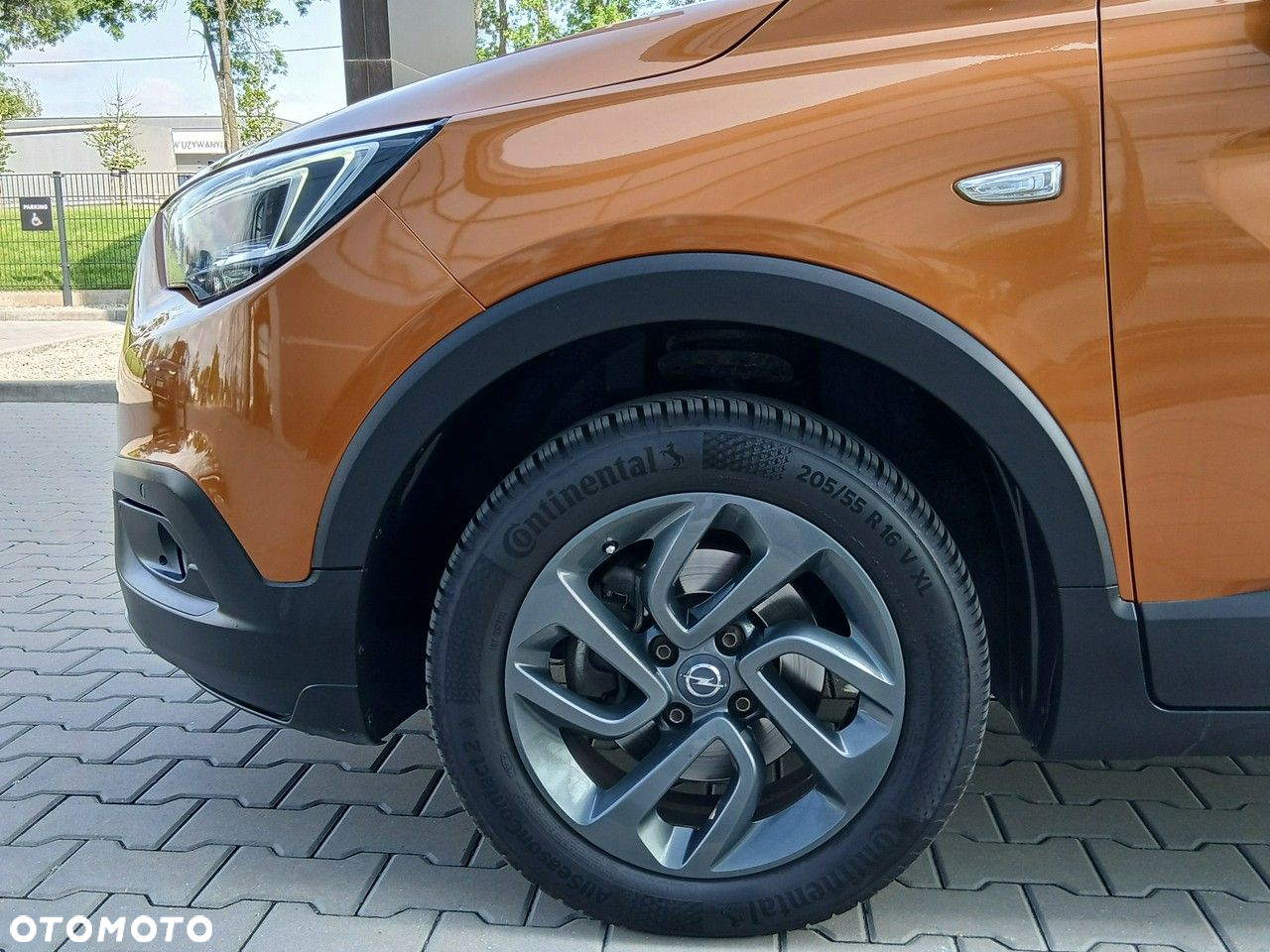 Opel Crossland X - 9