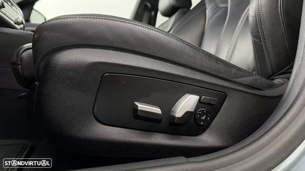 BMW 530 e Pack Desportivo M - 17
