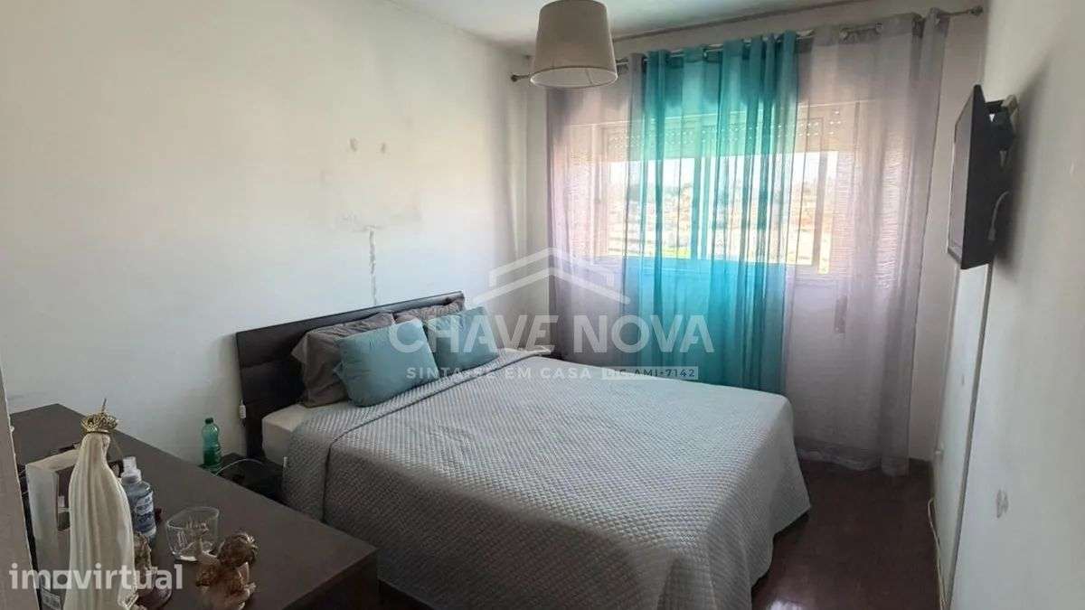 T3 com Excelente Localização | Junto ao Metro e à Piscina Municipal - Grande imagem: 5/20