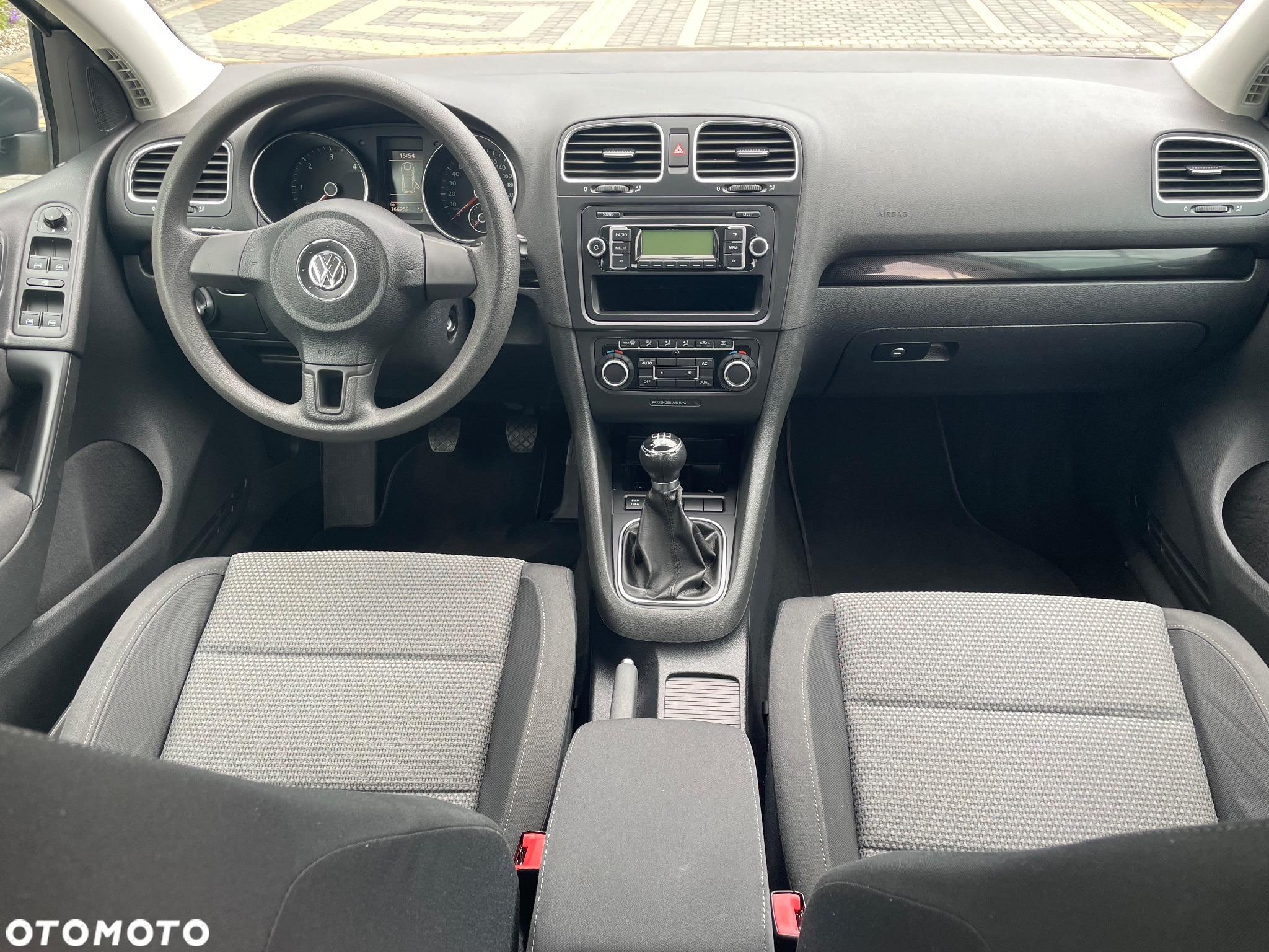 Volkswagen Golf 2.0 TDI DPF Comfortline - 13