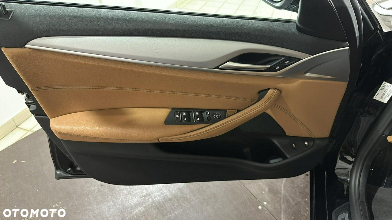 BMW Seria 5 - 12