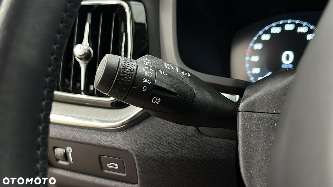 Volvo V60 B5 B AWD Inscription - 25