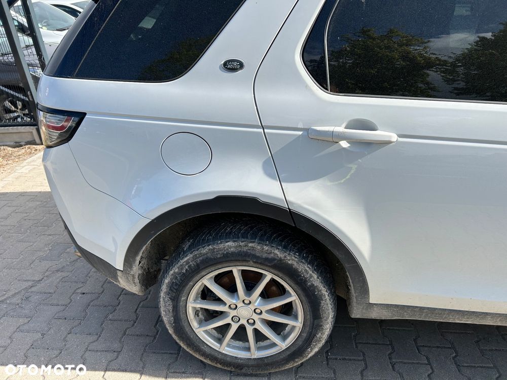 Land Rover Discovery Sport - 12