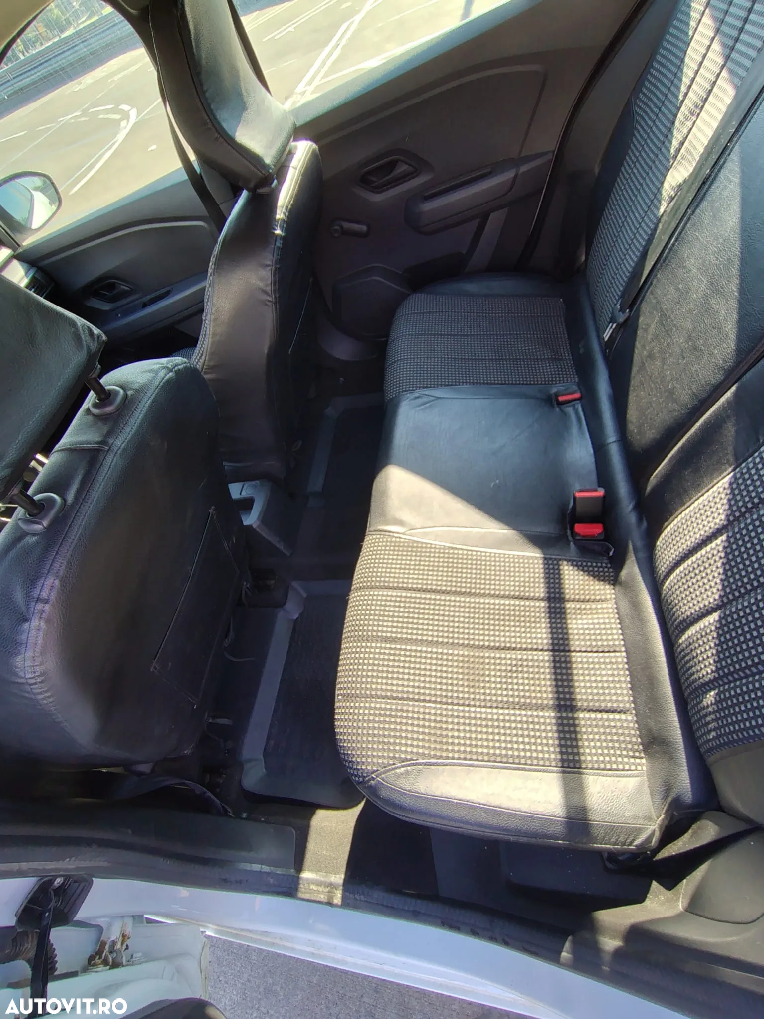 Dacia Logan SCe 65 Essential - 7