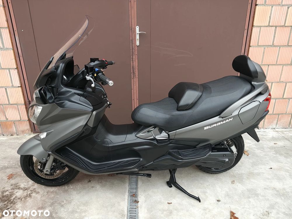 Suzuki Burgman - 7