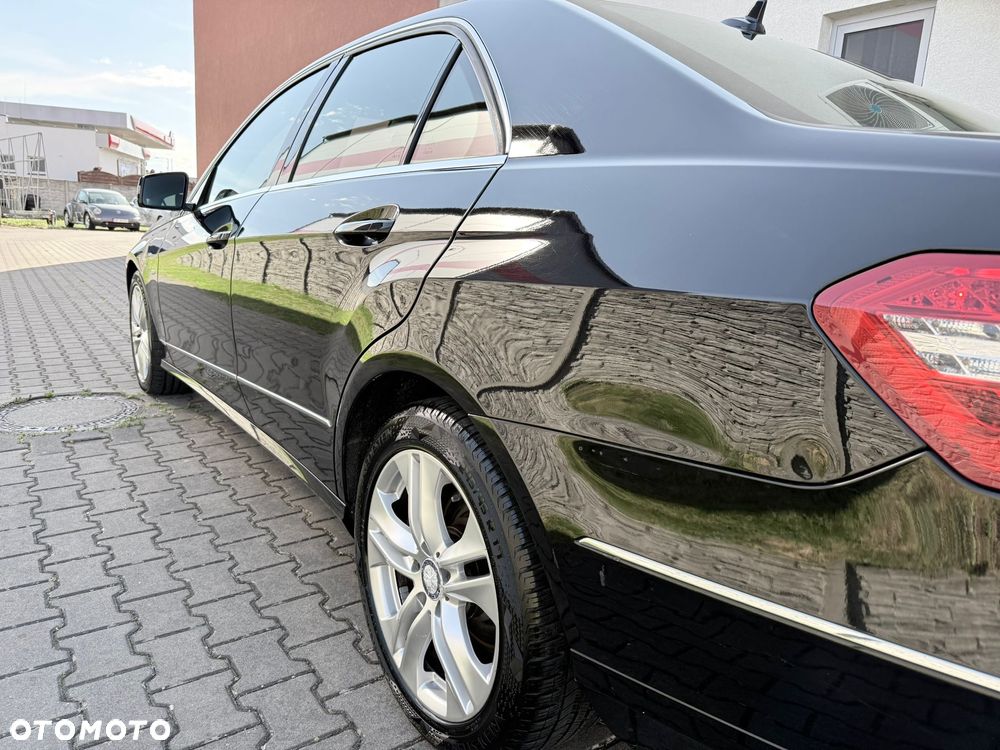 Mercedes-Benz Klasa E 220 CDI BlueEff Avantgarde - 11