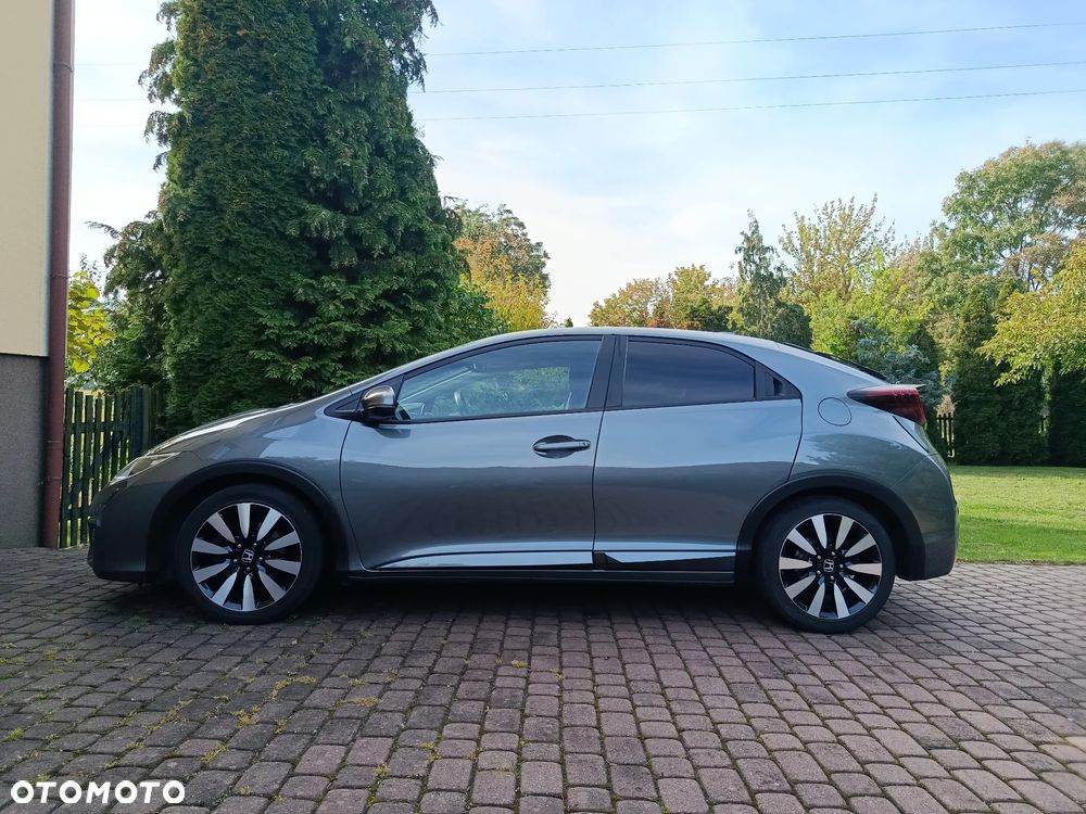 Honda Civic 1.8 Elegance (Honda Connect+) - 3