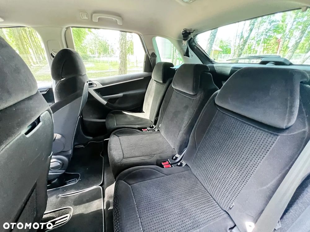 Citroën C4 Picasso - 13
