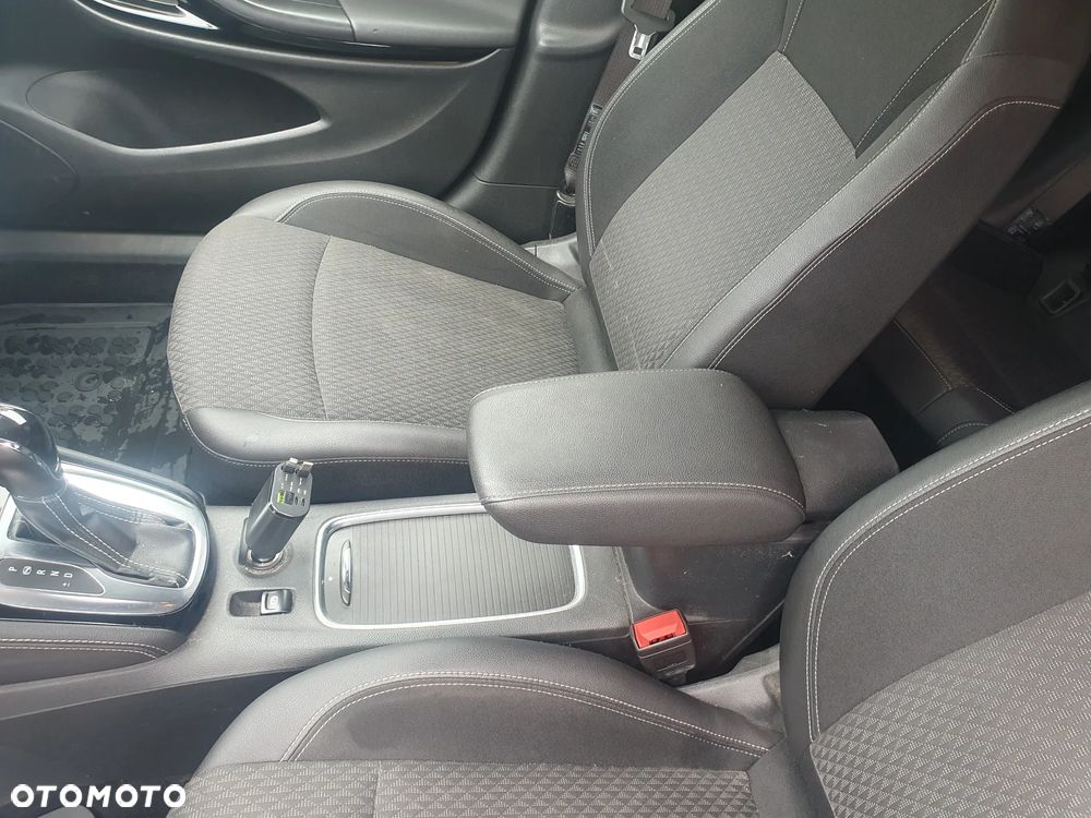 Opel Astra 1.4 Turbo Start/Stop Automatik Innovation - 11