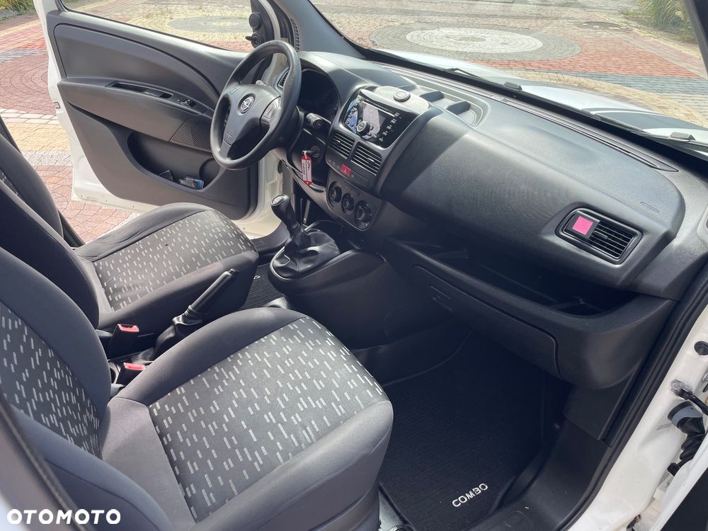Opel Combo - 15