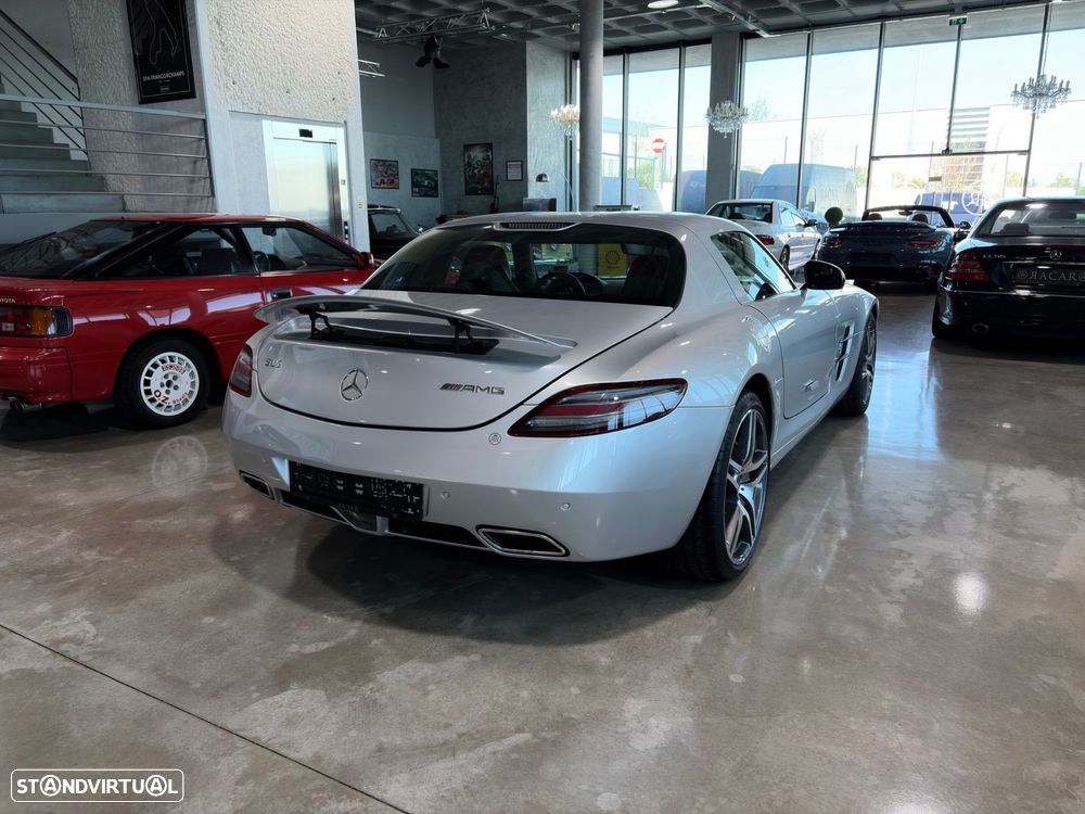 Mercedes-Benz SLS 63 AMG - 3