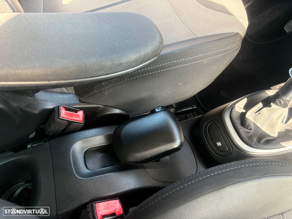 Fiat 500L 1.6 MJ Lounge S&S - 28