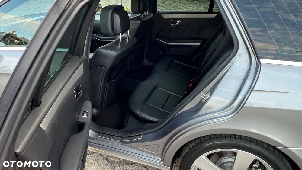 Mercedes-Benz Klasa E 350 CDI 4-Matic BlueEff Avantgarde - 9
