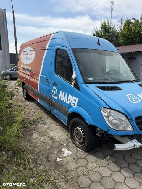 Mercedes-Benz Sprinter - 2
