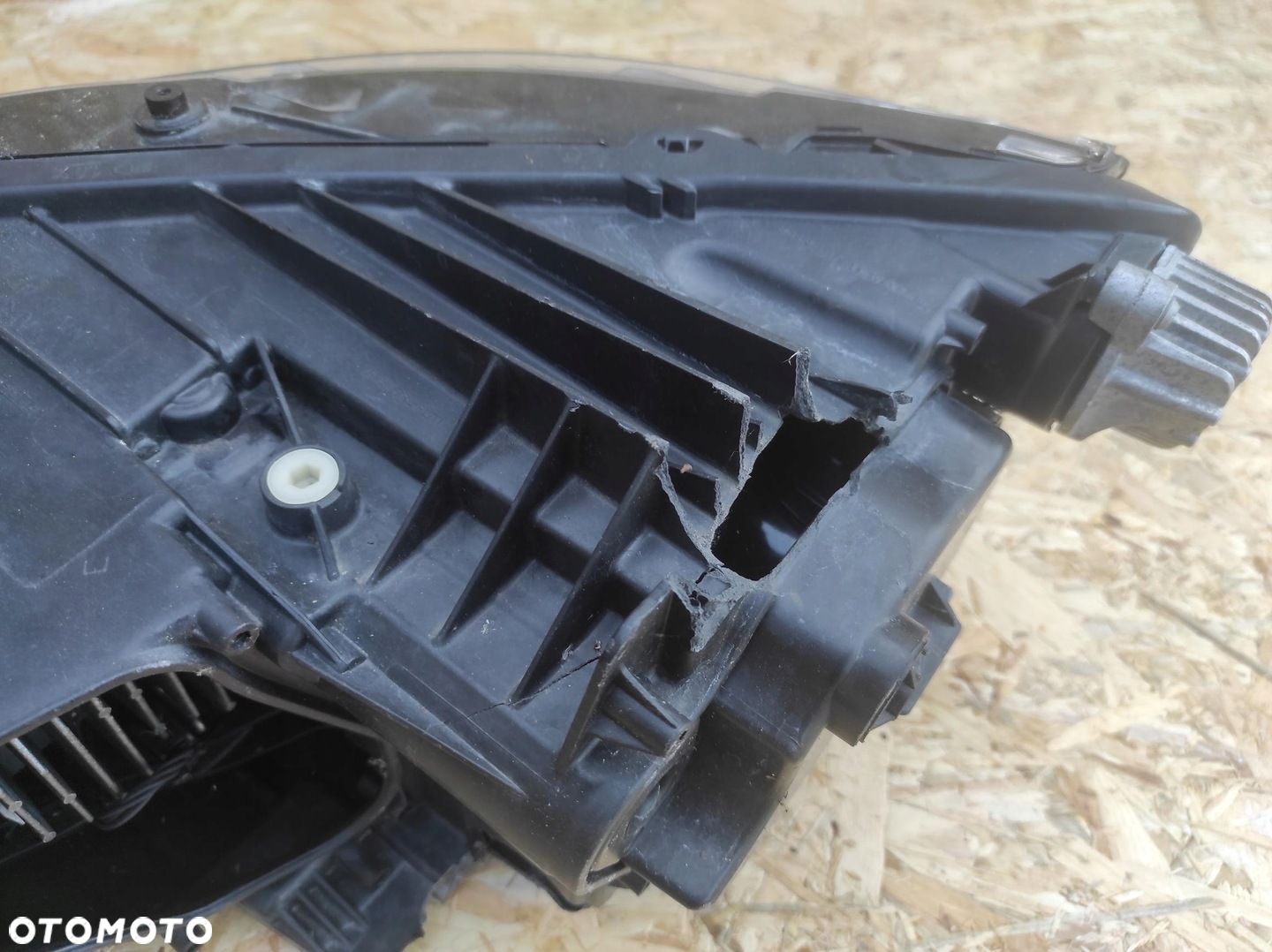 LAMPA PRAWA PRZÓD VW PASSAT B8 FULL LED - 8