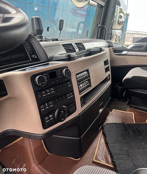 MAN TGX 18.460 XLX AUTOMAT RETARDER STANDKLIMA WEBASTO ACC 2xALUTANK SPOJLERY 800000km LOW DECK MEGA NAVI 2019 ŁADNY - 8