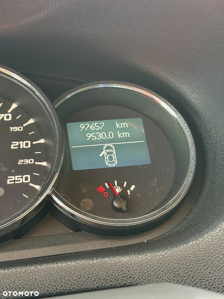 Renault Megane 2011 photo 4