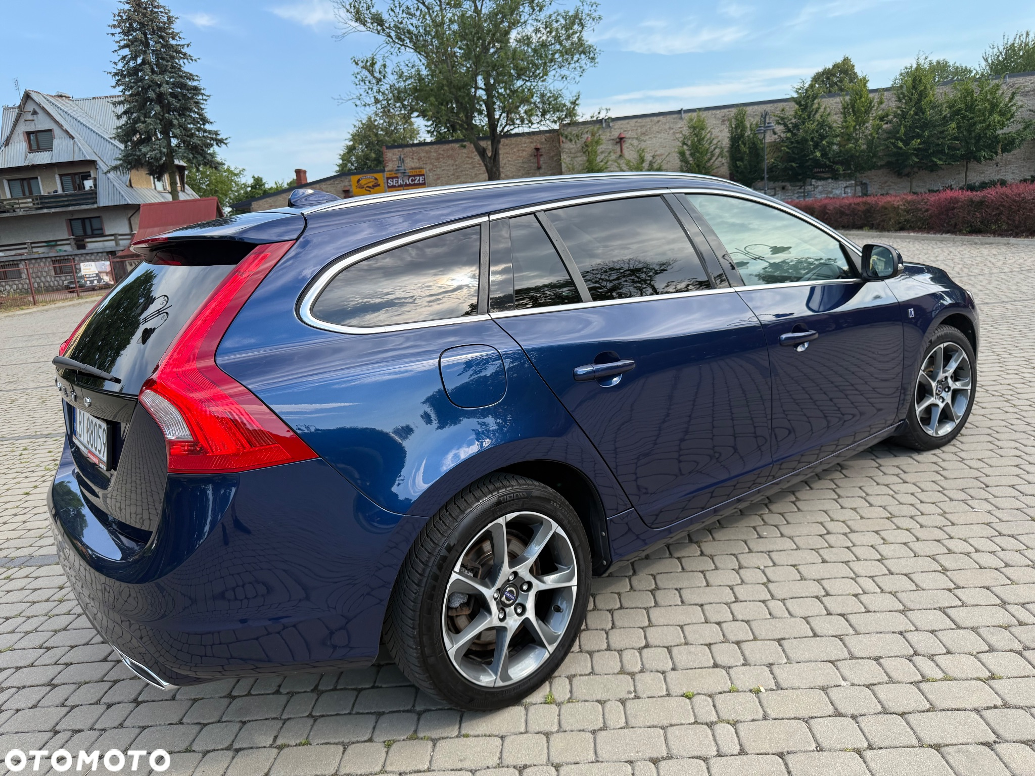 Volvo V60 D4 - 24