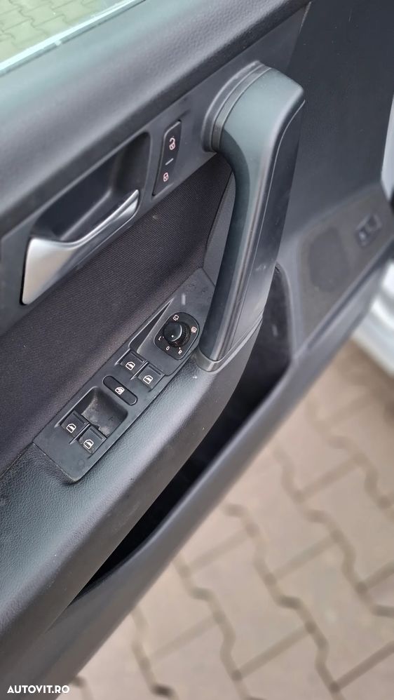 Volkswagen Passat 2.0 TDI DPF DSG Comfortline - 8