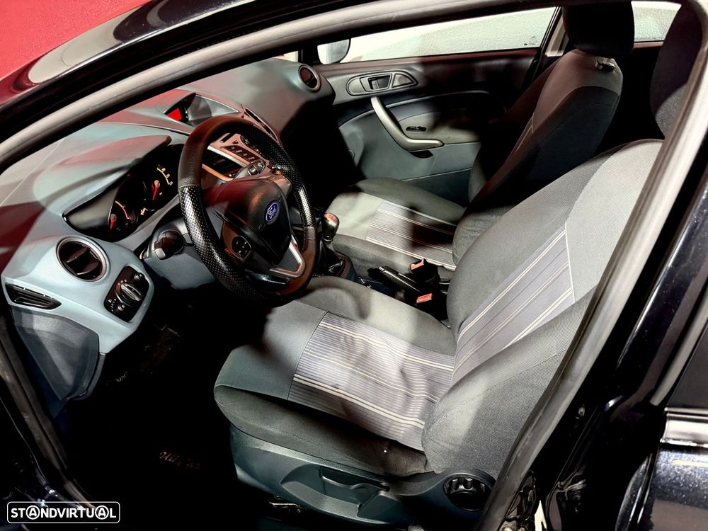 Ford Fiesta 1.25 Titanium - 22