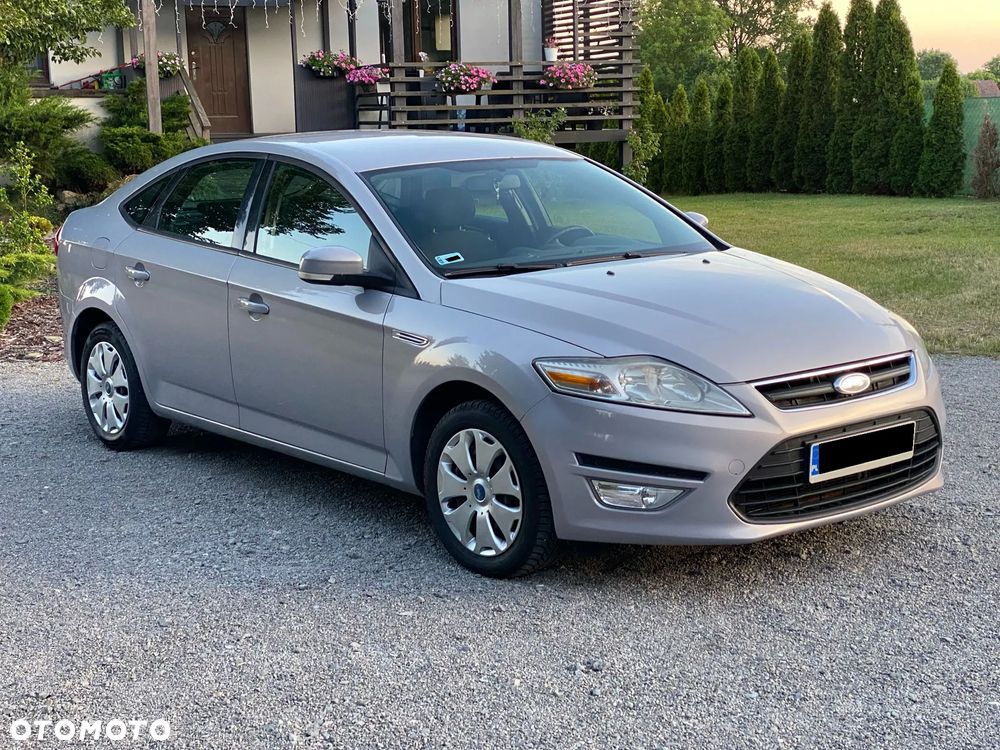 Ford Mondeo 2.0 Ghia X - 2