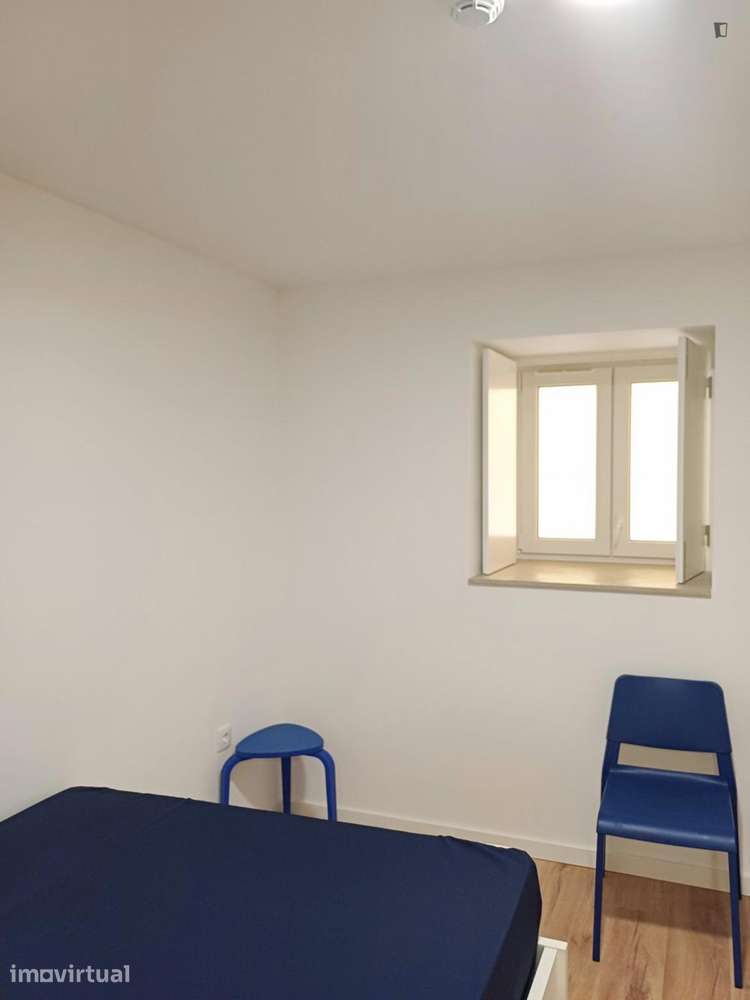 Estúdio - localizado em Montes Claros Coimbra - Grande imagem: 2/7