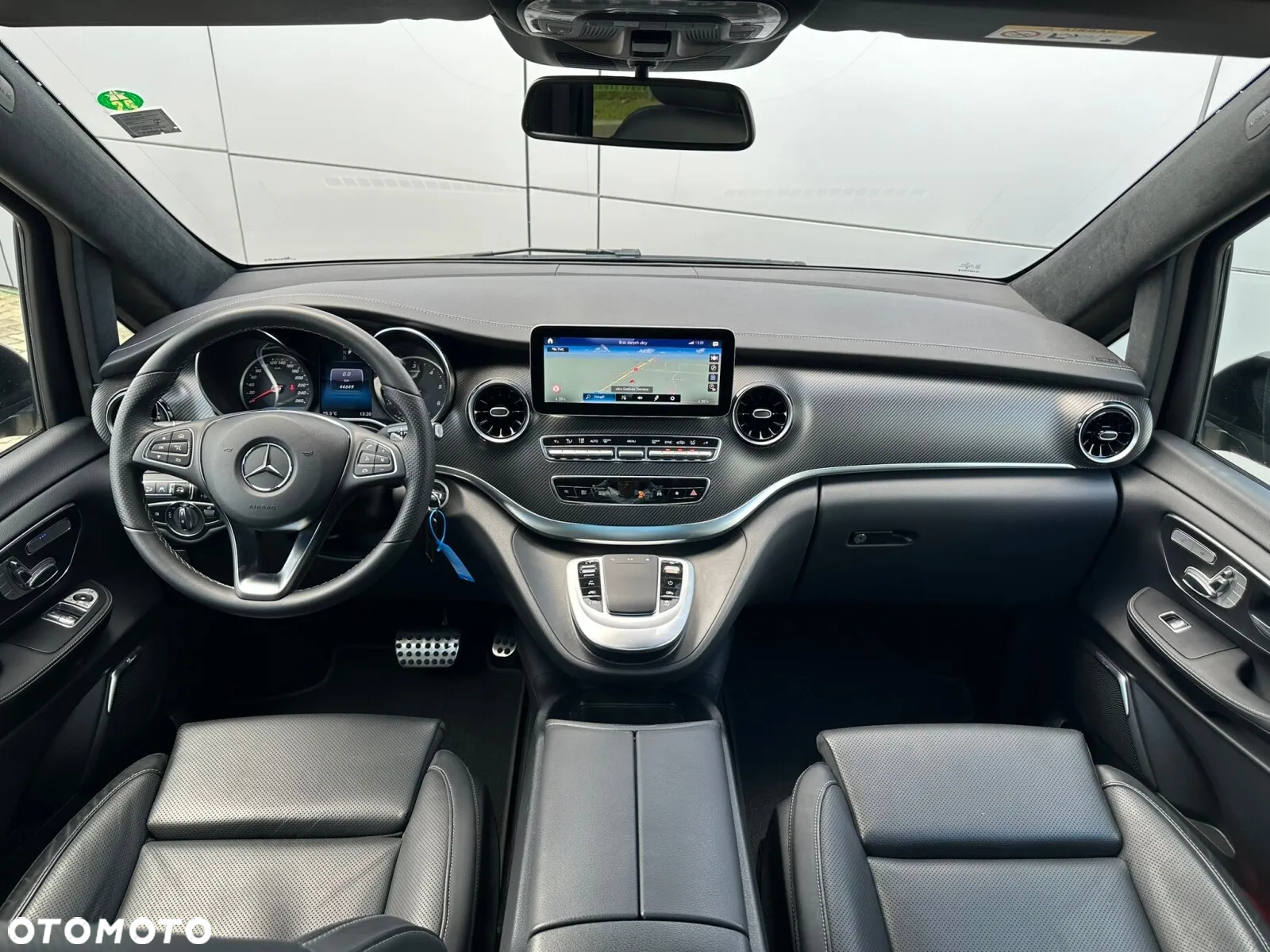 Mercedes-Benz Klasa V 300 d 4-Matic Exclusive 9G-Tronic (d³ugi) - 8