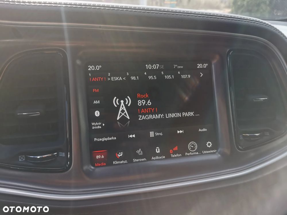 Dodge Challenger 6.4 Scat Pack - 16