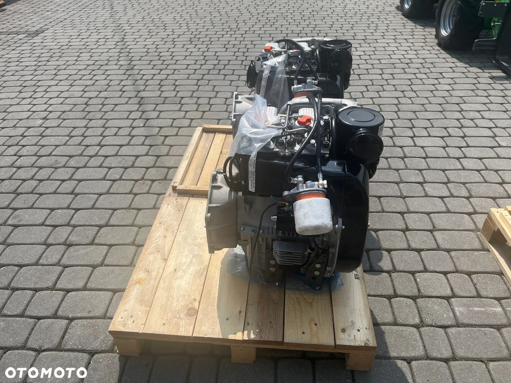 SILNIK Lombardini 12LD477/2B1 12LD477-2 12 LD 477 7722netto - 5