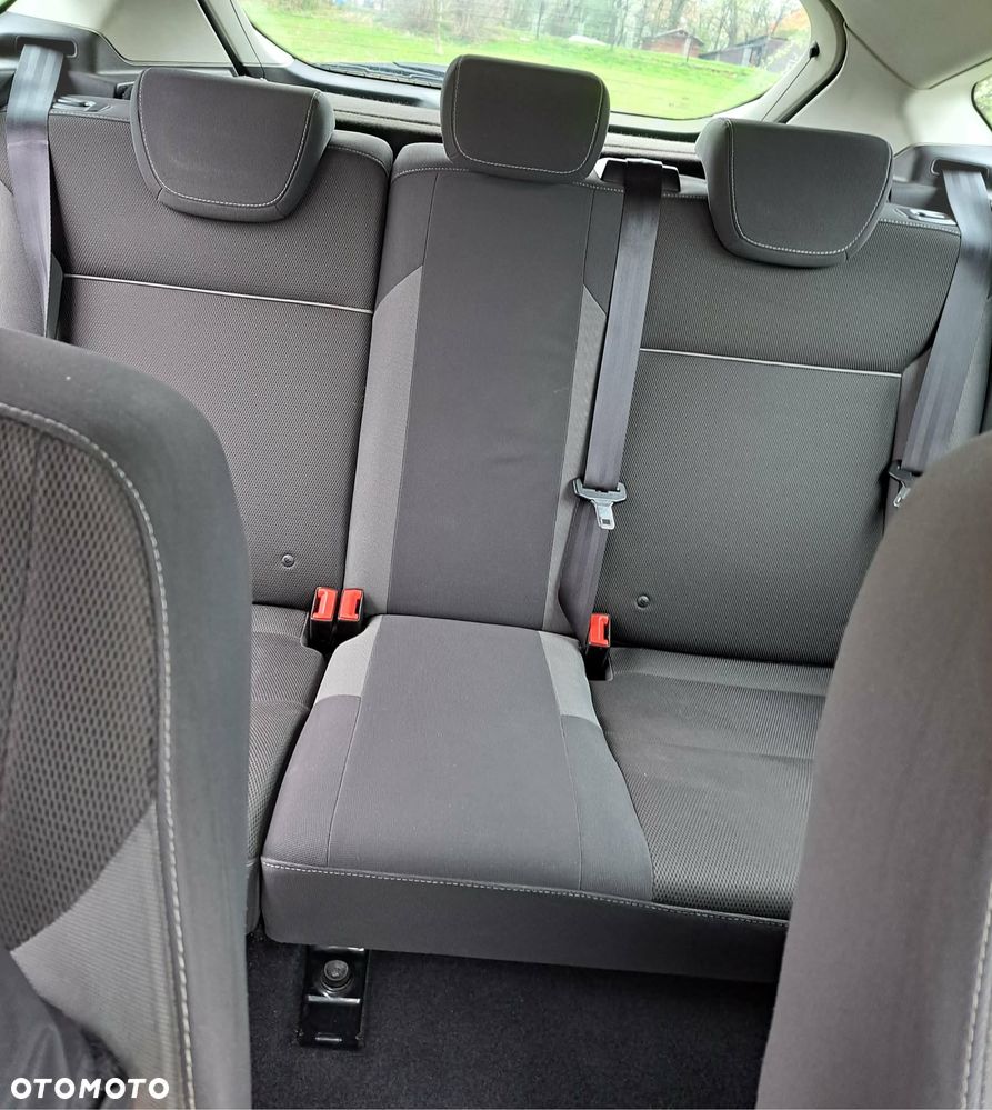Ford Focus 1.6 TDCi Trend - 12