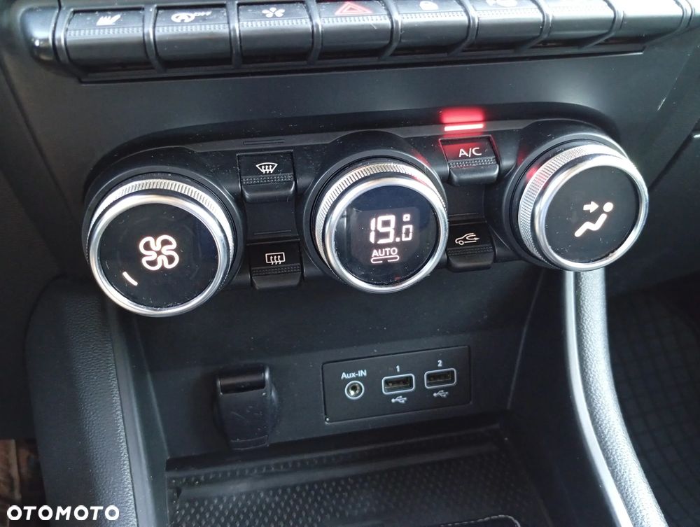 Renault Captur TCe 130 EDC GPF BUSINESS EDITION - 13