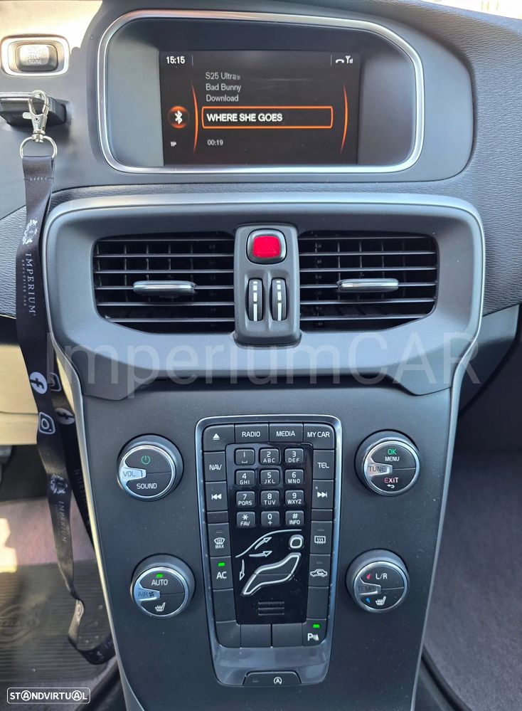 Volvo V40 Cross Country D2 Momentum - 18