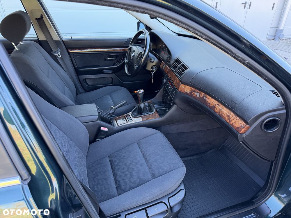 BMW Seria 5 - 8