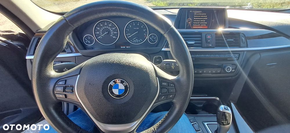 BMW Seria 3 328i - 9