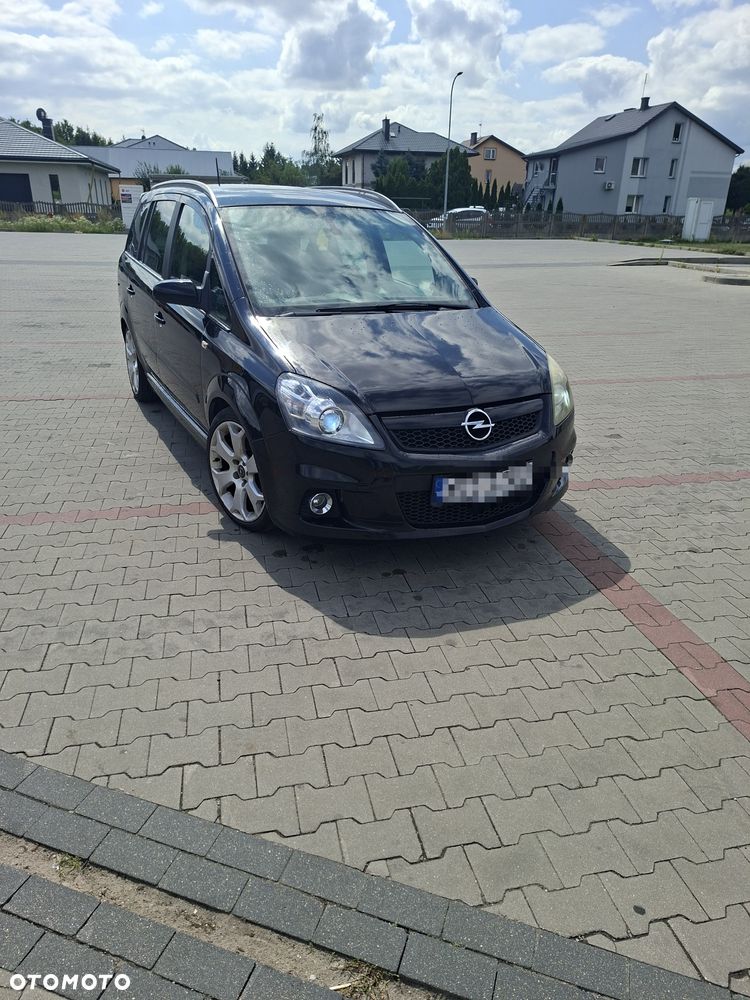 Opel Zafira - 1
