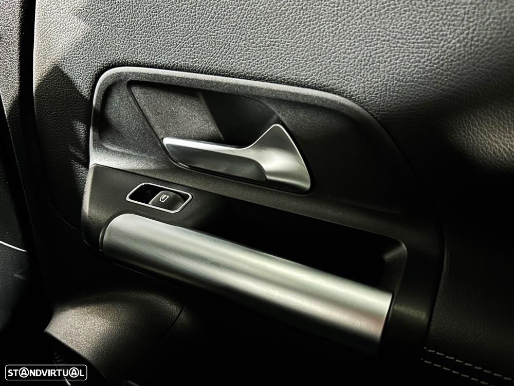 Mercedes-Benz EQA 300 4Matic Progressive - 29