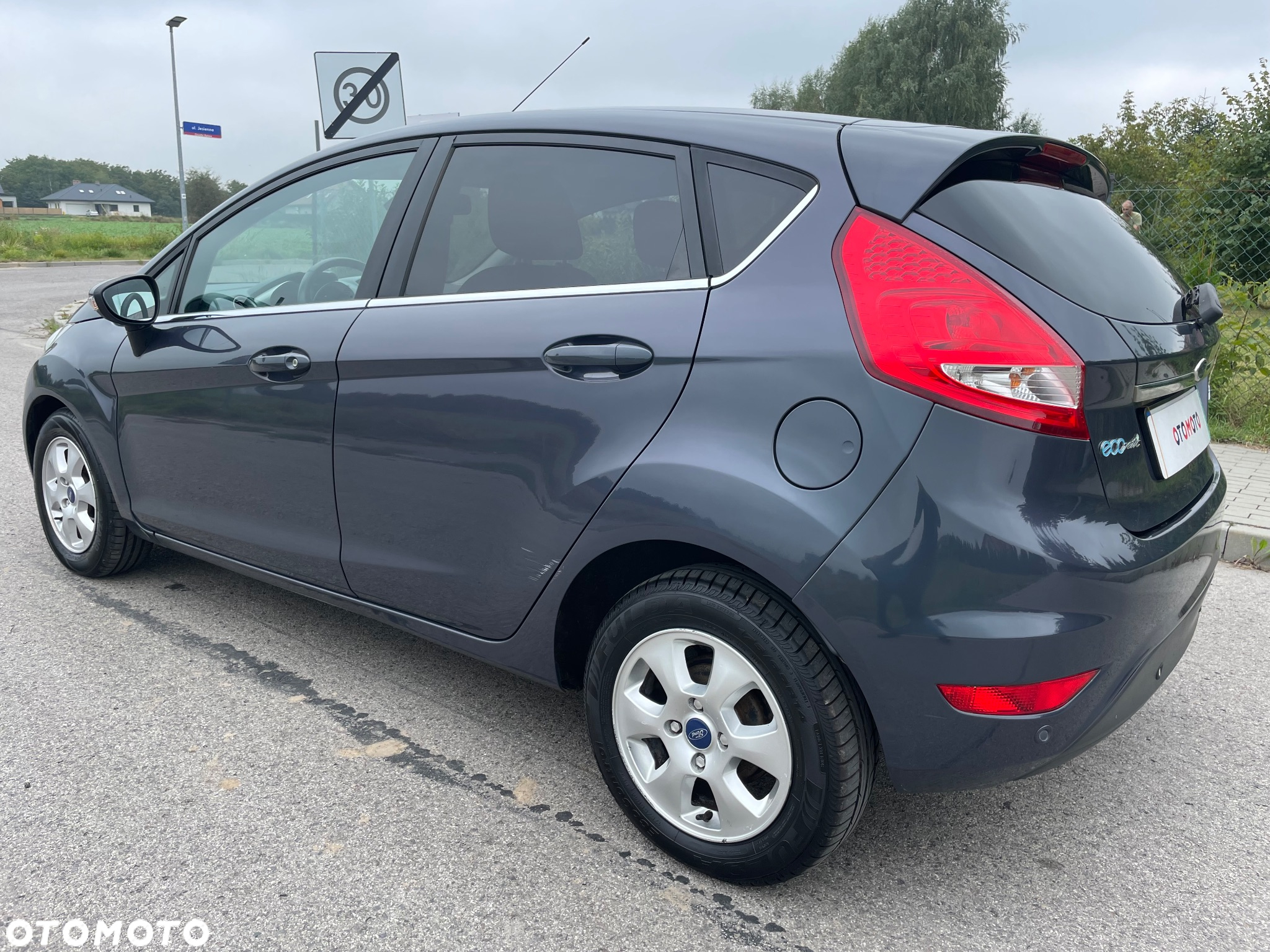 Ford Fiesta 1.6 TDCi DPF Titanium - 25