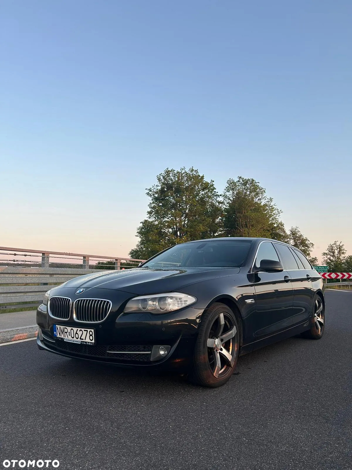 BMW Seria 5 520d - 8