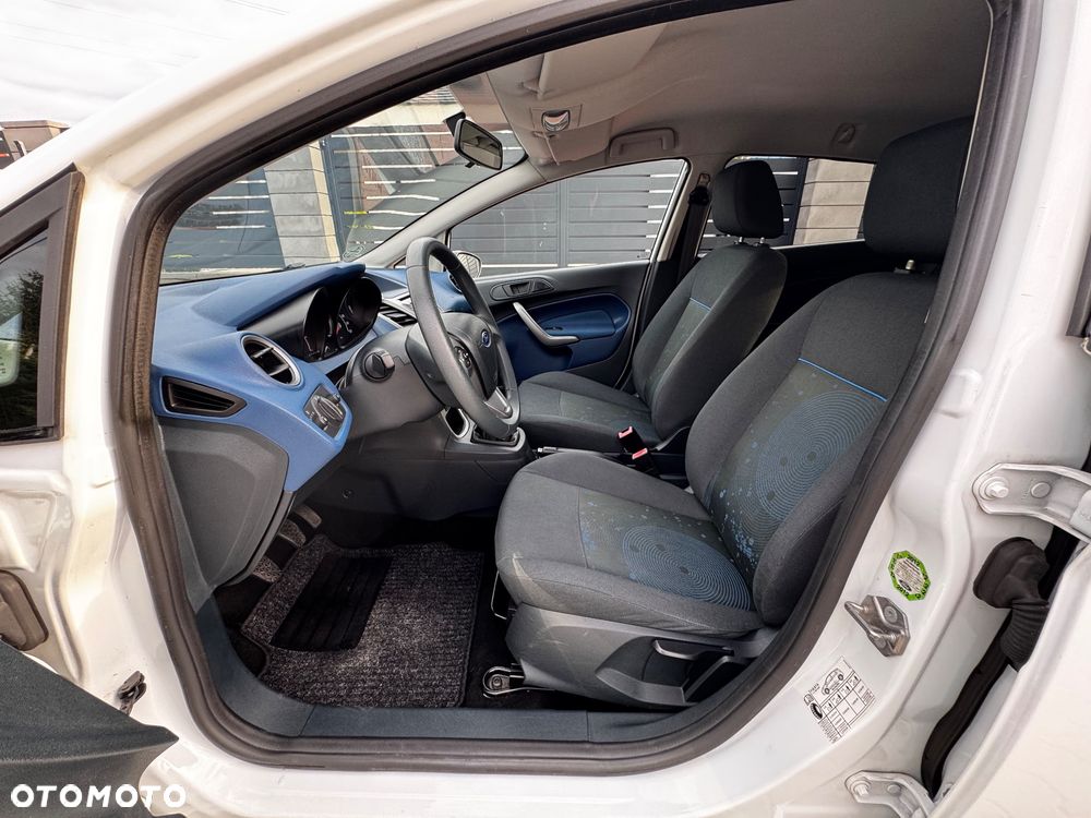 Ford Fiesta - 15